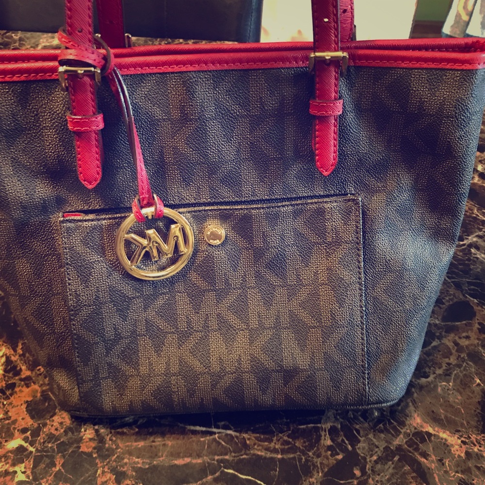 Michael Kors Purs